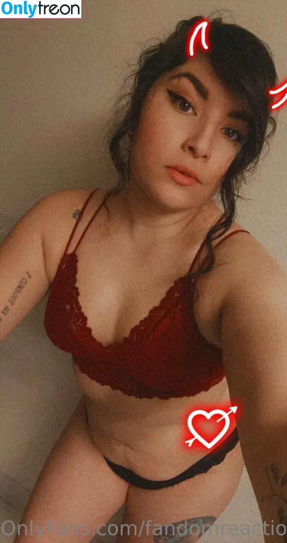 FandomReactions nude photo #0210 (fandomreactgirls)