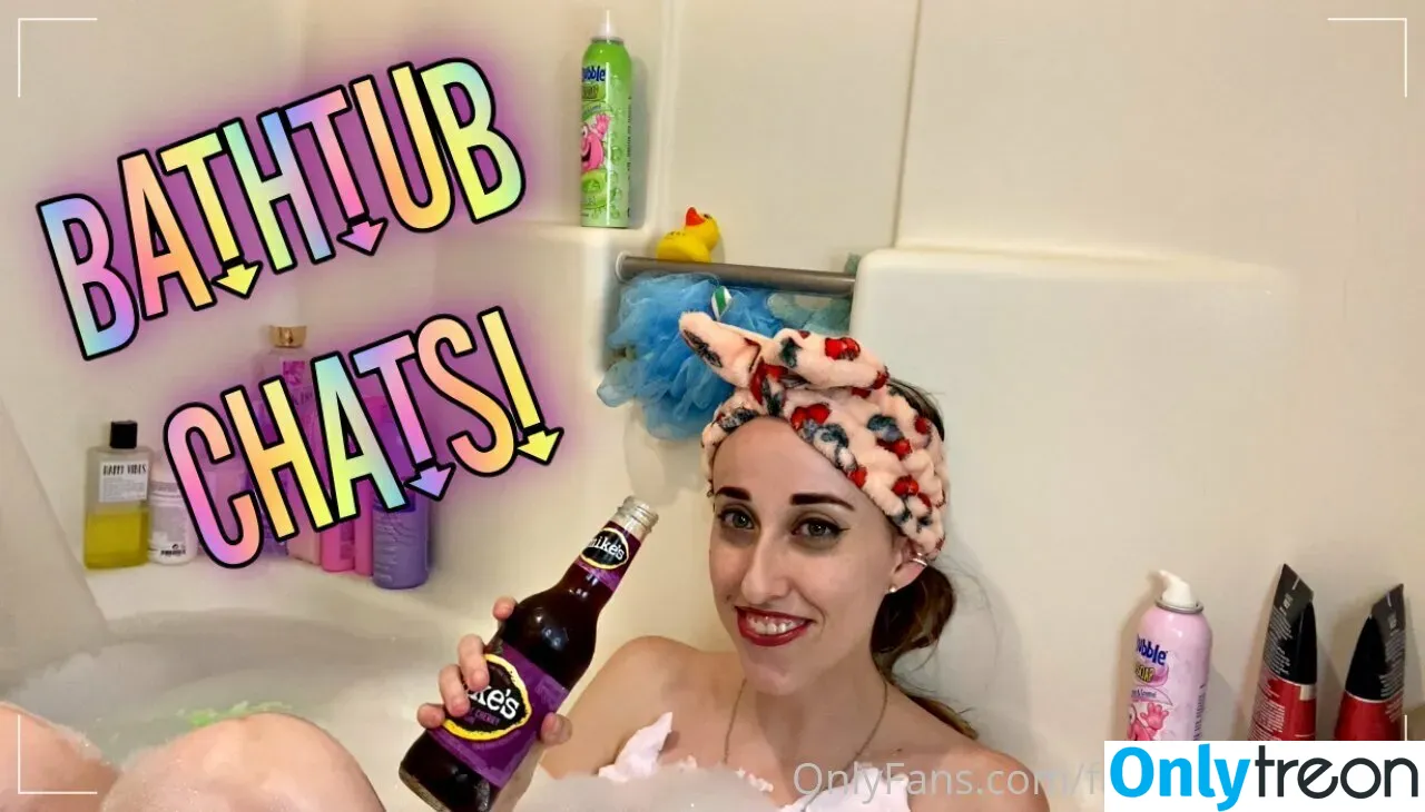 FandomReactions nude photo #0306 (fandomreactgirls)