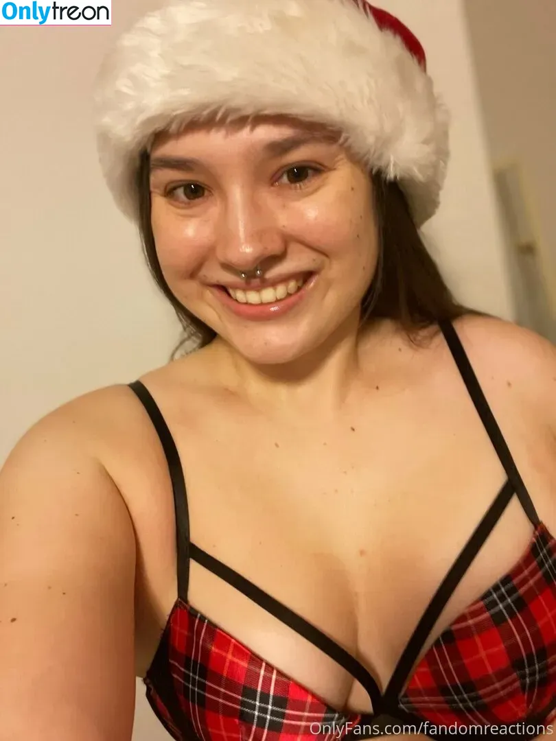 FandomReactions nude photo #0372 (fandomreactgirls)