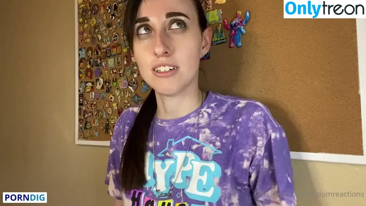 FandomReactions nude photo #0673 (fandomreactgirls)