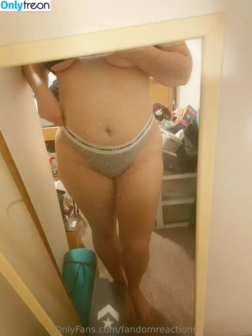 FandomReactions nude photo #0704 (fandomreactgirls)