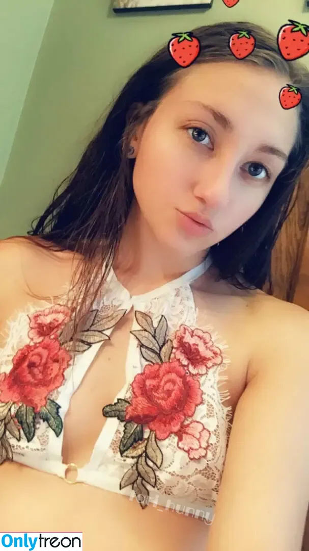 fari_hunny nude photo #0028 (sad_alien_art)