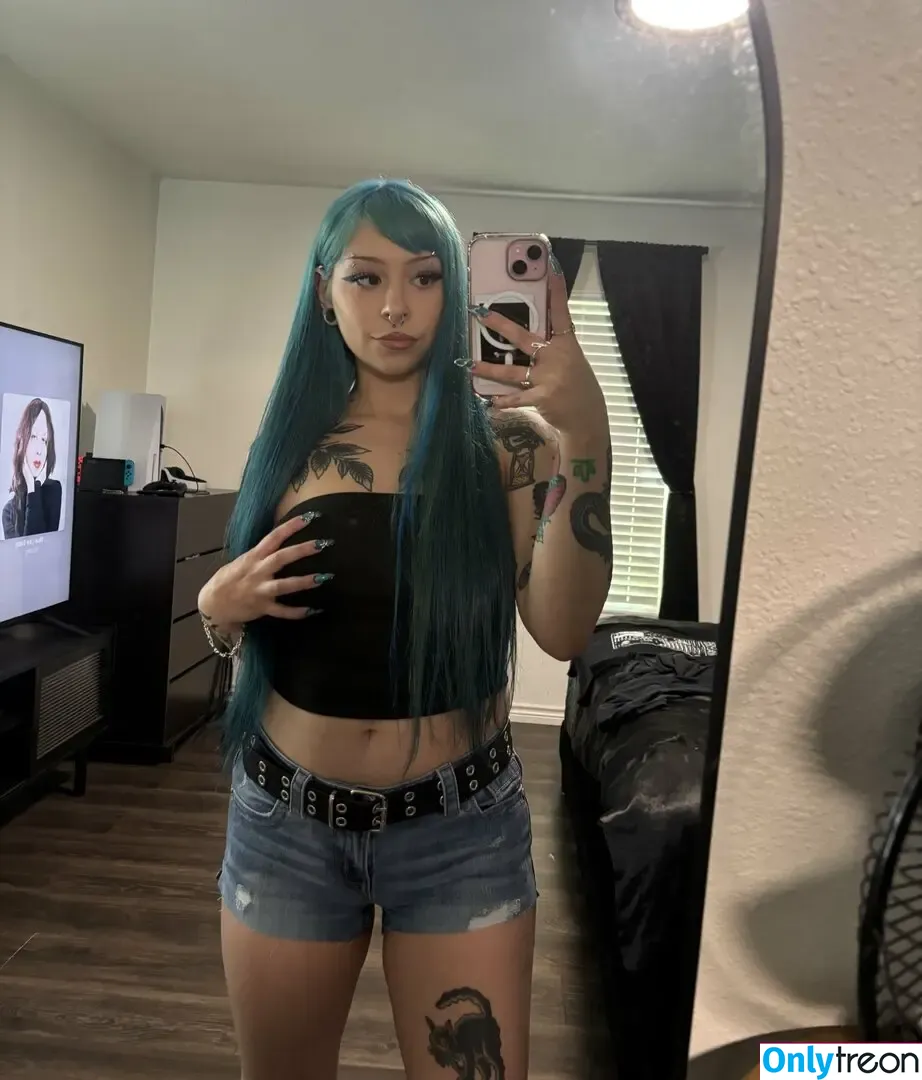 farianaaaa nude photo #0027 (babyspice666 / farianamia)