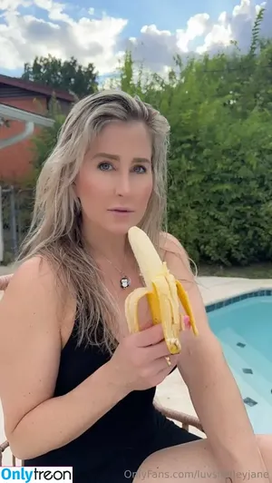 farrahcollinsxoxo / farrahcollinsxo nude photo #0027