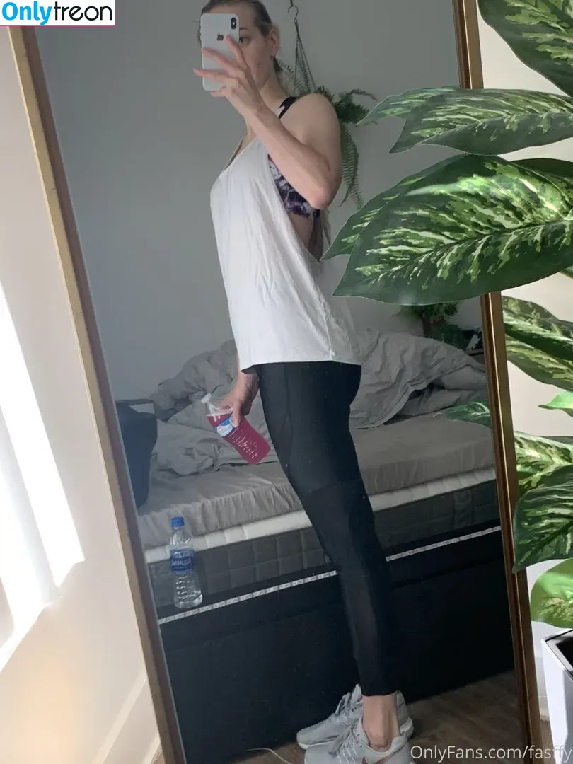 Fasffy nude photo #0020 (Fasffy)