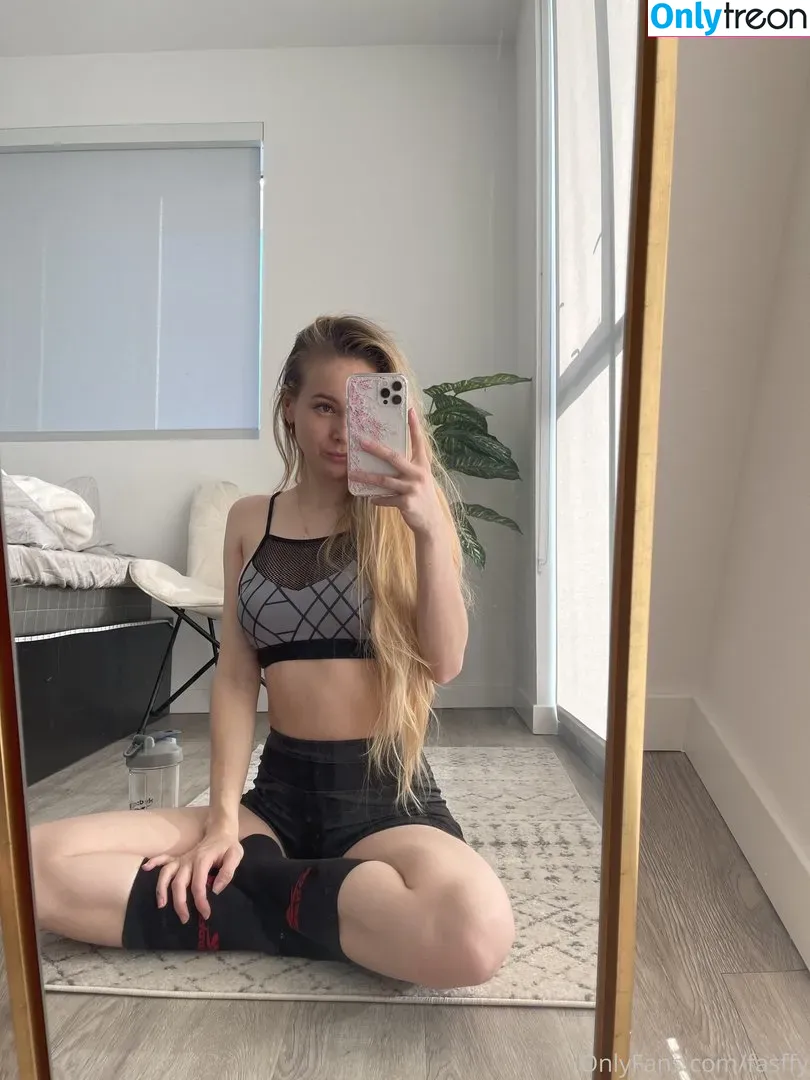 Fasffy nude photo #0031 (Fasffy)