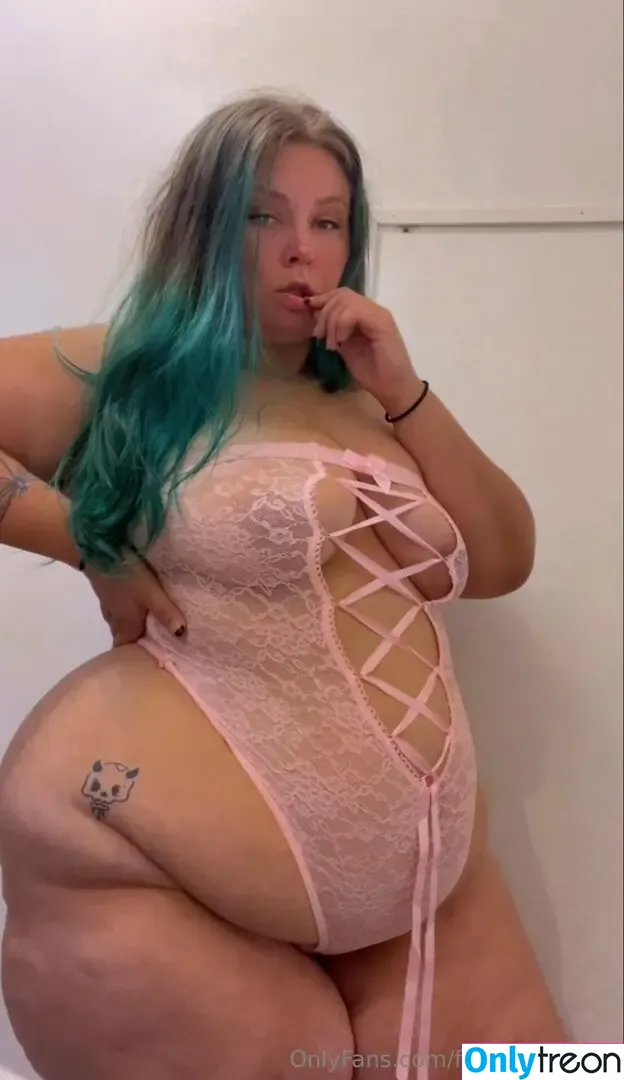 fatassgoddess nude photo #0396 (_fatassgoddess_ / kymberli)