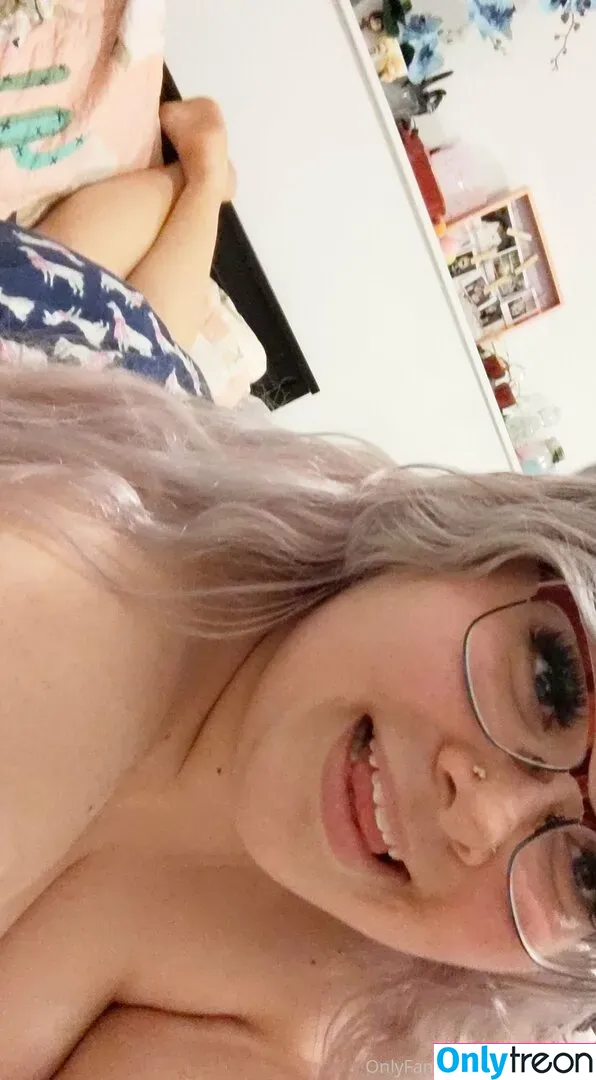 fatdreamwaifu nude photo #0016 (fatdreamwaifu)