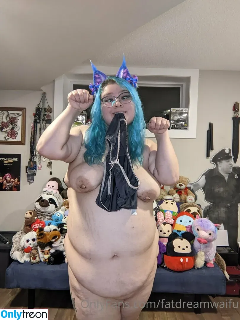 fatdreamwaifu nude photo #0084 (fatdreamwaifu)