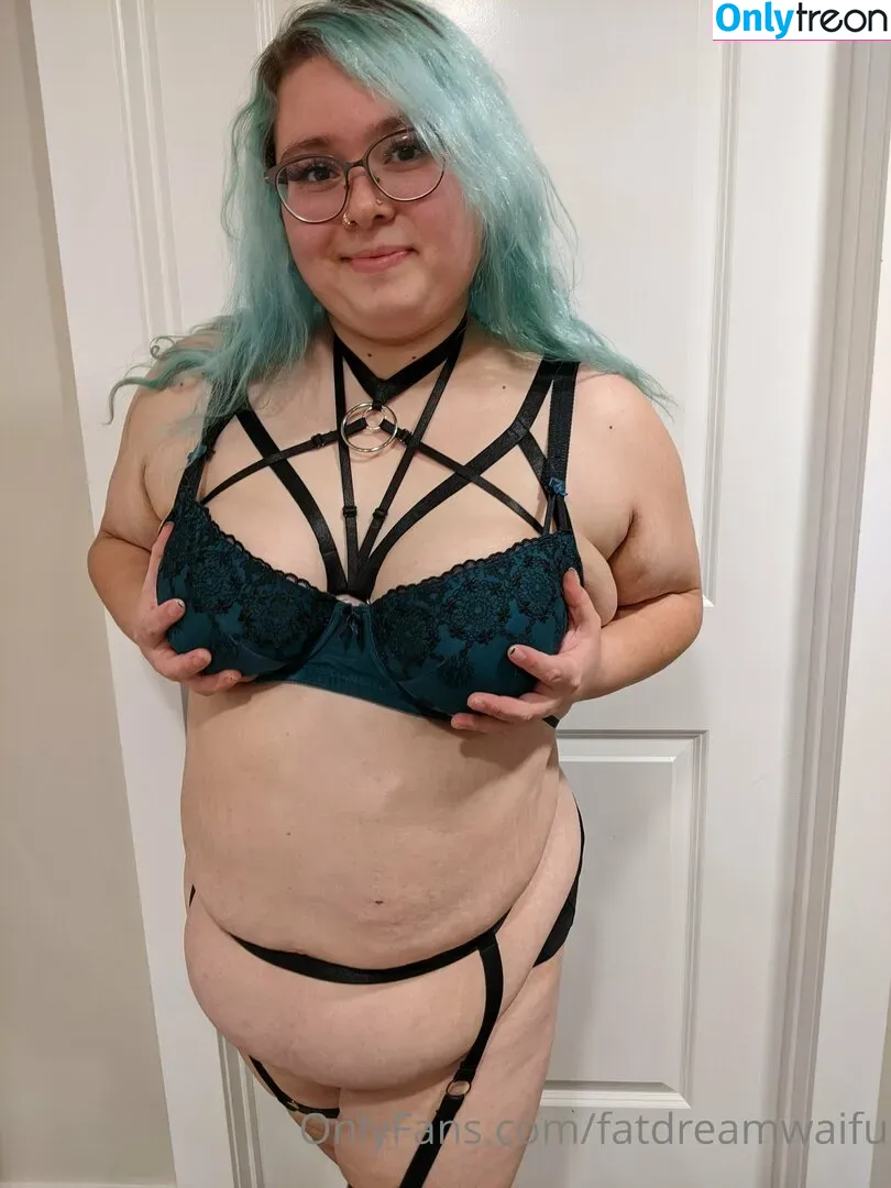 fatdreamwaifu nude photo #0118 (fatdreamwaifu)