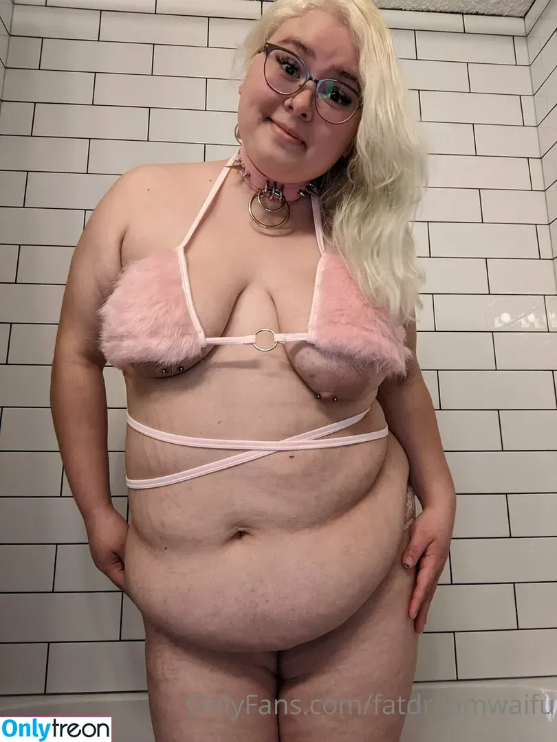 fatdreamwaifu nude photo #0187 (fatdreamwaifu)