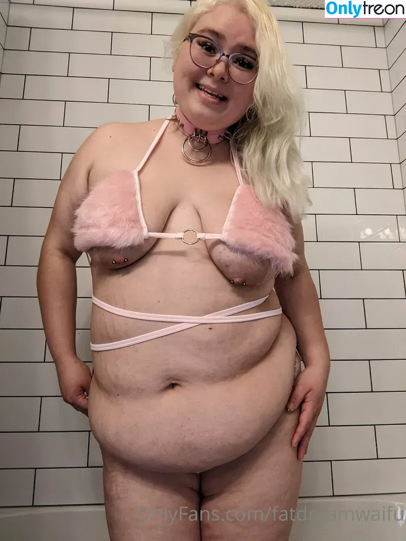 fatdreamwaifu nude photo #0192 (fatdreamwaifu)