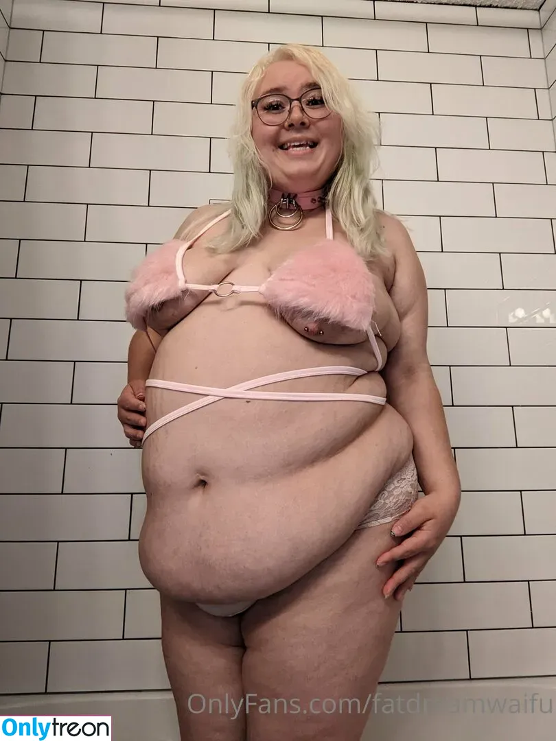 fatdreamwaifu nude photo #0202 (fatdreamwaifu)