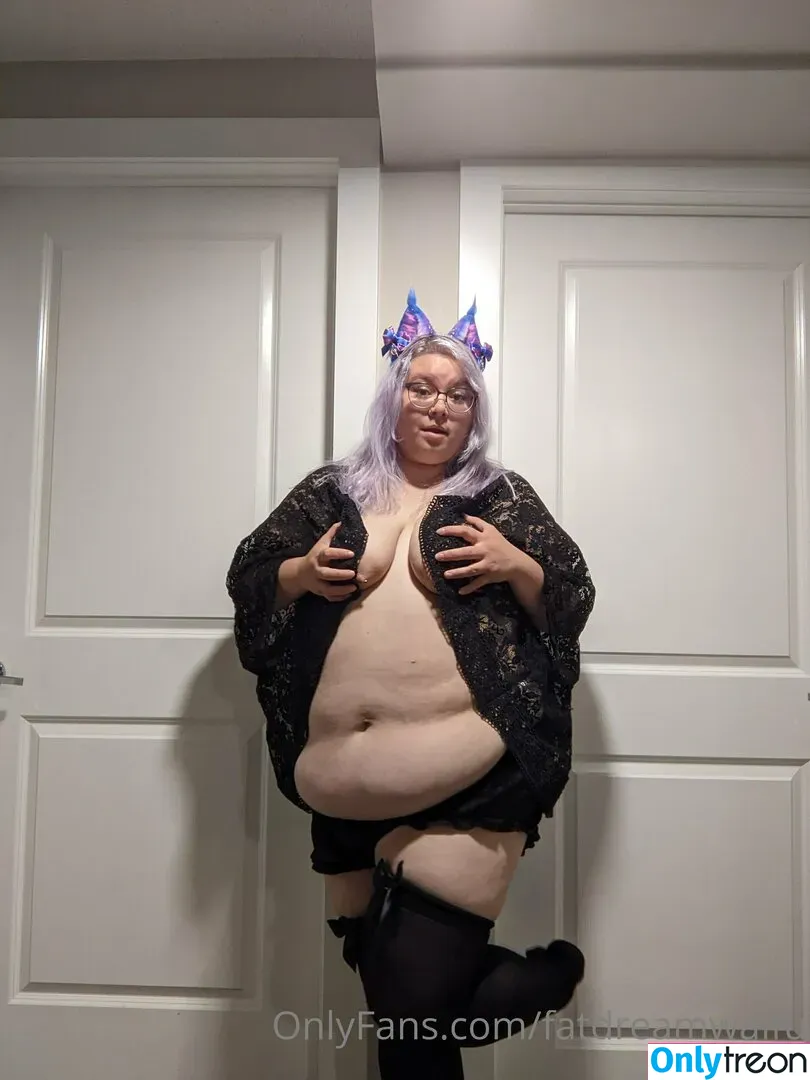 fatdreamwaifu nude photo #0221 (fatdreamwaifu)