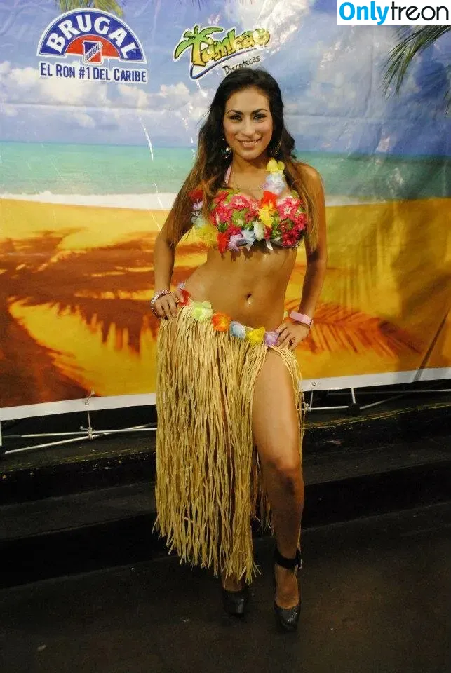 Fátima Segovia nude photo #0121 (Tuchueconapremium / fatima.segovia / fatimasegoviavip)