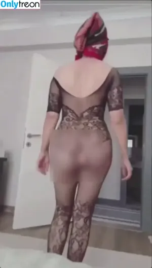  nude photo #0004