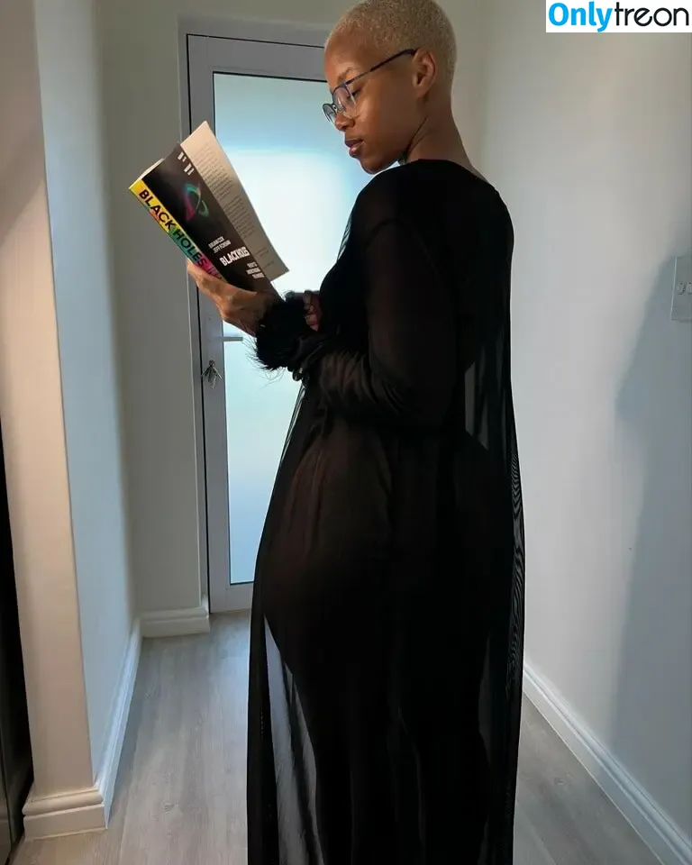 Faustina Thobakgale nude photo #0040 (faustinaroyale)