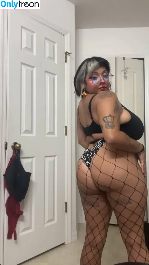 fauxgothbb nude photo #0005 (fairybabygoth)