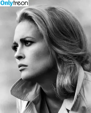 Faye Dunaway / fayedunaway nude photo #0015