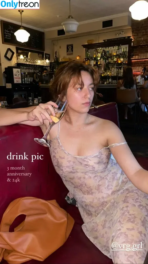 fbmarketslut nude photo #0007 (Chyelle Milgrom)