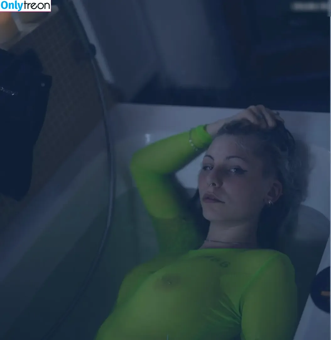 fckuall nude photo #0067 (echotense)