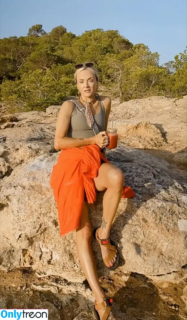 Fearne Cotton nude photo #0112 (fearnecotton)