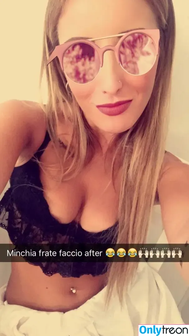 Fede C nude photo #0021 (federica_carfora / federicacarfora)