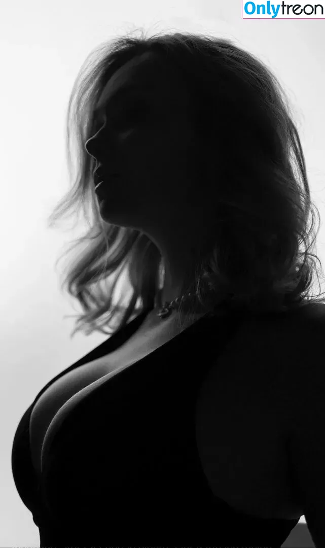 Feedeline nude photo #0088 (Feli / feedeline_ / itsonly_feli)