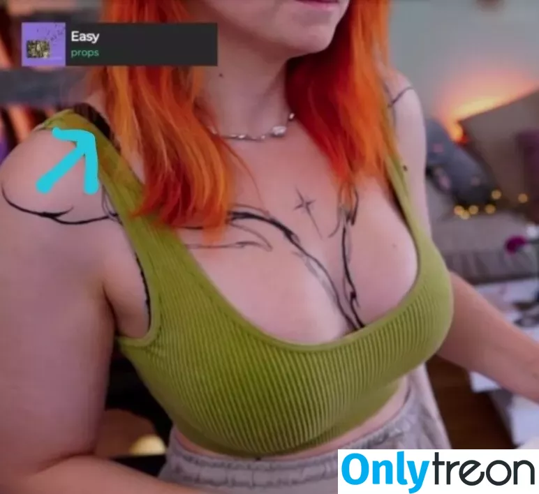 Feedeline nude photo #0207 (Feli / feedeline_ / itsonly_feli)