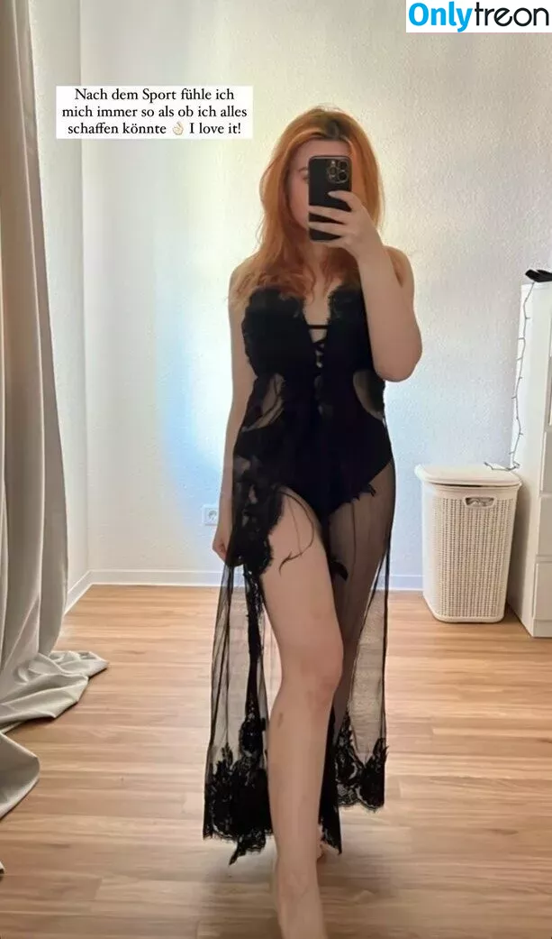 Feedeline nude photo #0231 (Feli / feedeline_ / itsonly_feli)