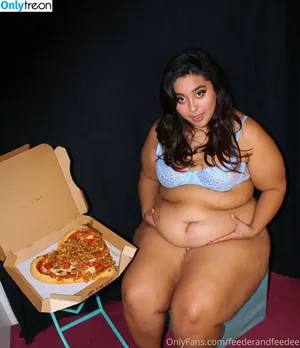 feederandfeedee / i_love_feederism nude photo #0023