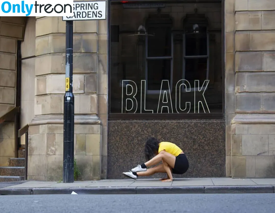 Feelinfree nude photo #0019 (Riddim Rida / faceyterri)