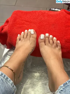 Feetbysvett / svettdaily nude photo #0041