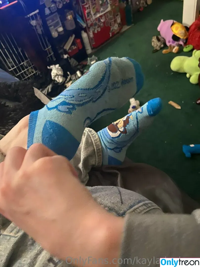 feetiecutieee nude photo #0002 (feetiecutie__)