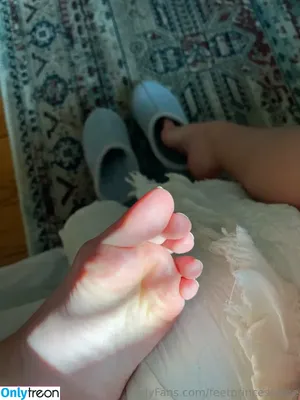 feetprincessjane / f33tpr1nc3ss nude photo #0088