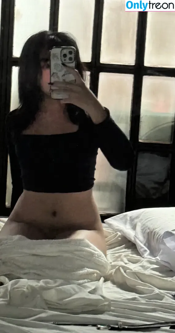 Feiyuu nude photo #0006 (Fei / Feiyuu__)