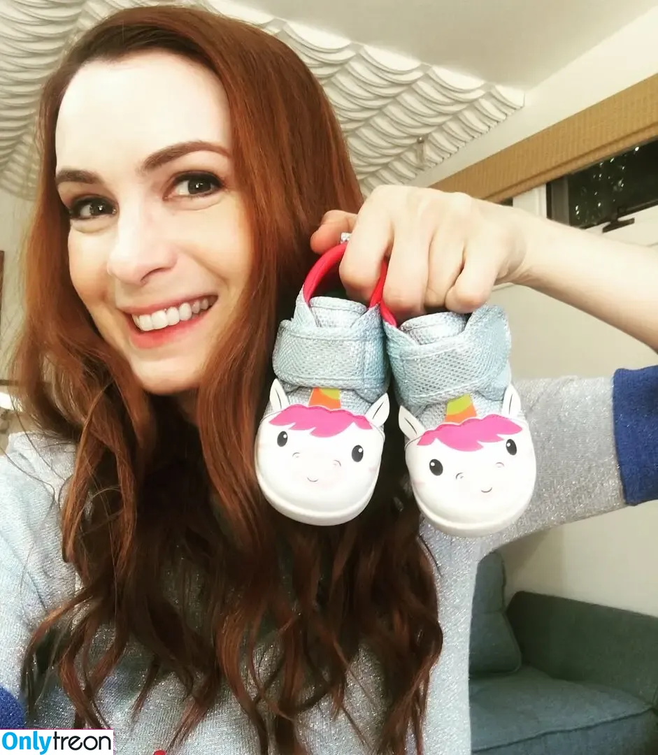 Felicia Day nude photo #0133 (feliciaday)