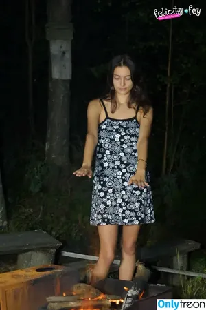Felicity Fey / felicityfeypage nude photo #1027