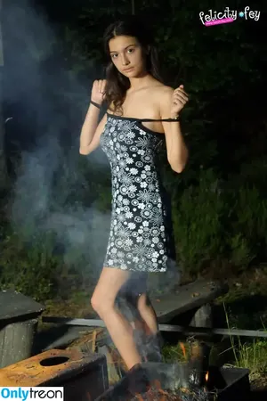 Felicity Fey / felicityfeypage nude photo #1037