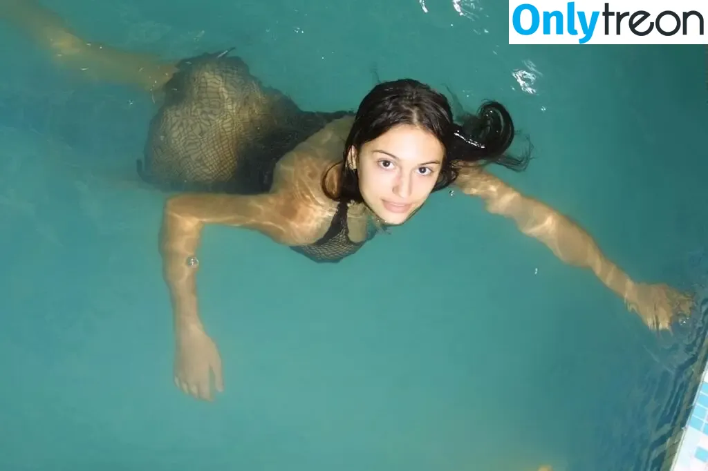 Felicity Fey nude photo #2549 (felicityfeypage)