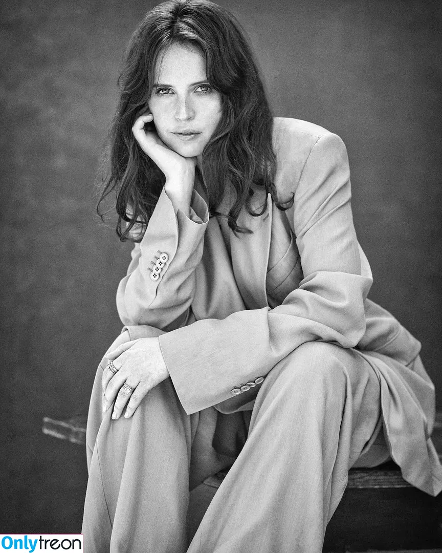 Felicity Jones nude photo #0004 (felicity.jones)