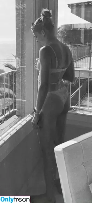 Female Football / girlsontheball / soccer players nude photo #0164