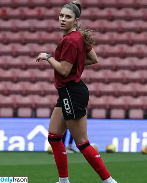 Female Football / girlsontheball / soccer players nude photo #0225