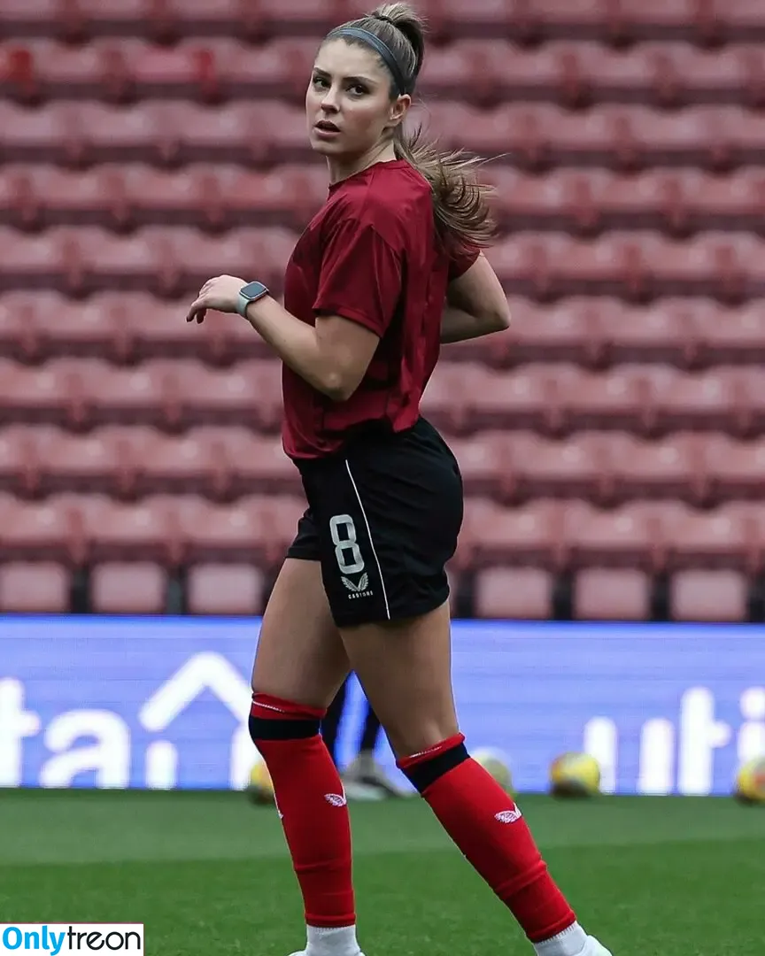 Female Football nude photo #0225 (girlsontheball / soccer players)