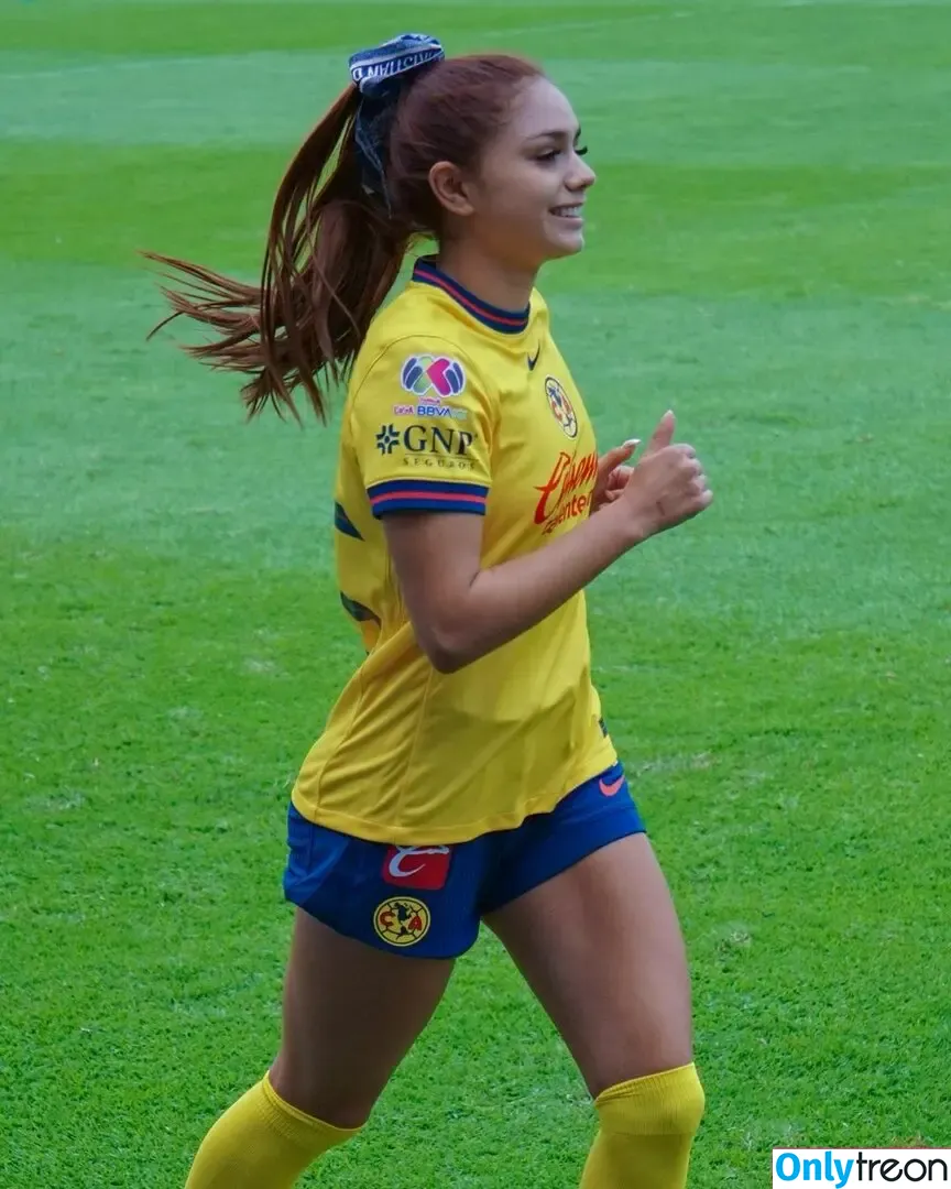 Female Football nude photo #0457 (girlsontheball / soccer players)