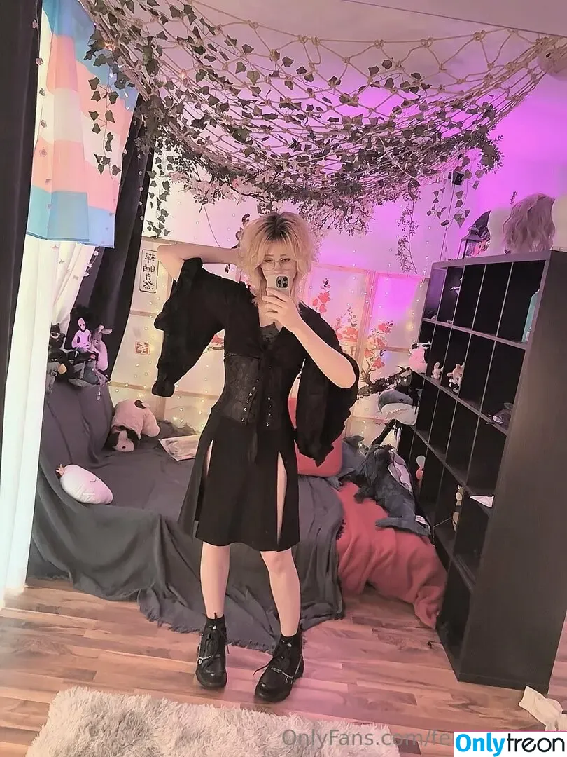 Femboyhami nude photo #0063 (hamihime_)