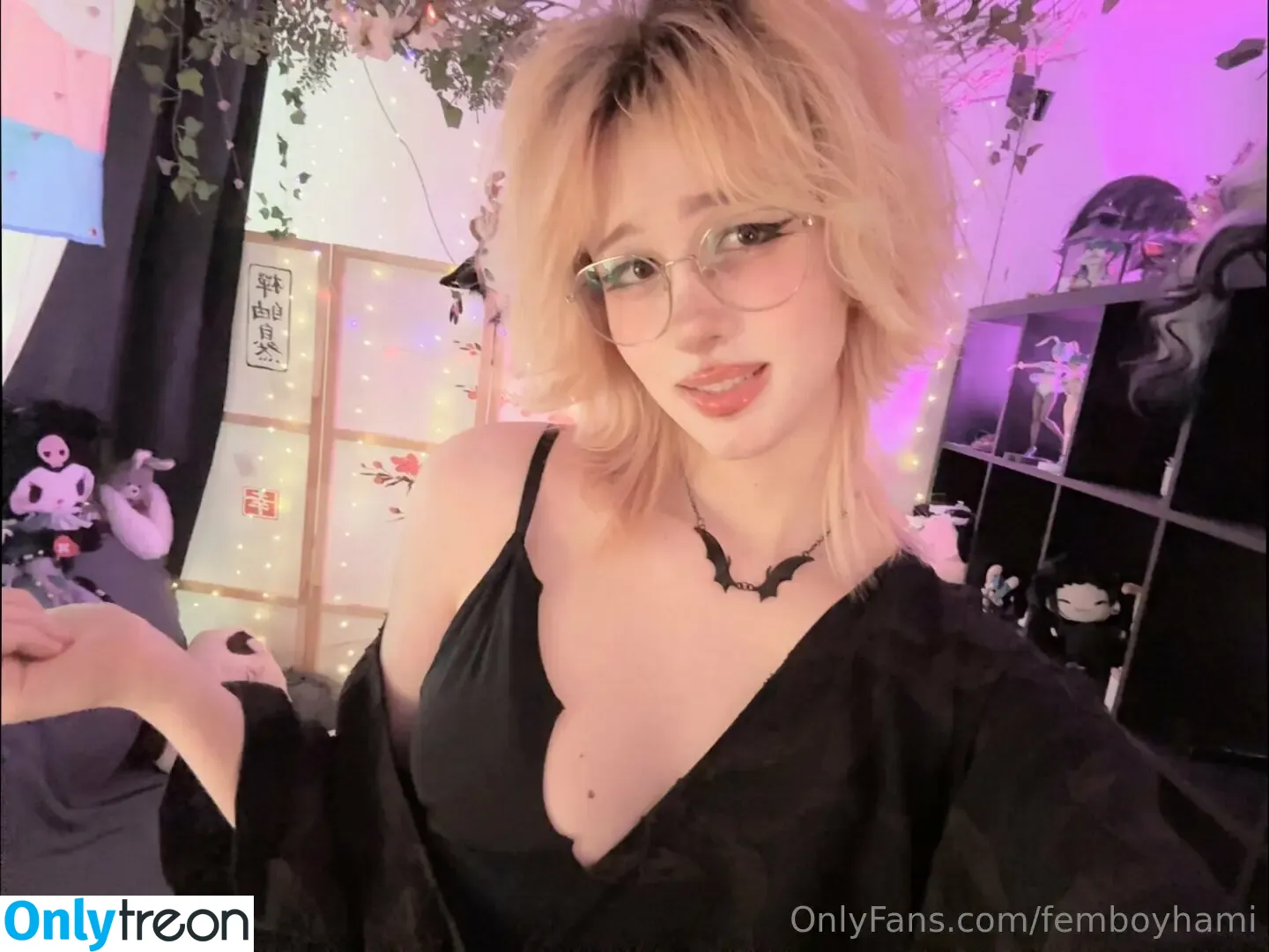 Femboyhami nude photo #0096 (hamihime_)