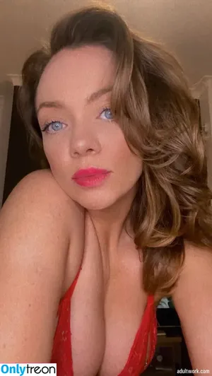 FemDom_RubyKnightXXO / rvbyknight nude photo #0003