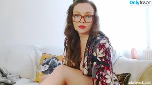 FemDom_RubyKnightXXO / rvbyknight nude photo #0004