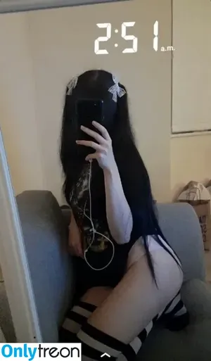 Fendirr / Fendrvvx / Yazoohoo nude photo #0004